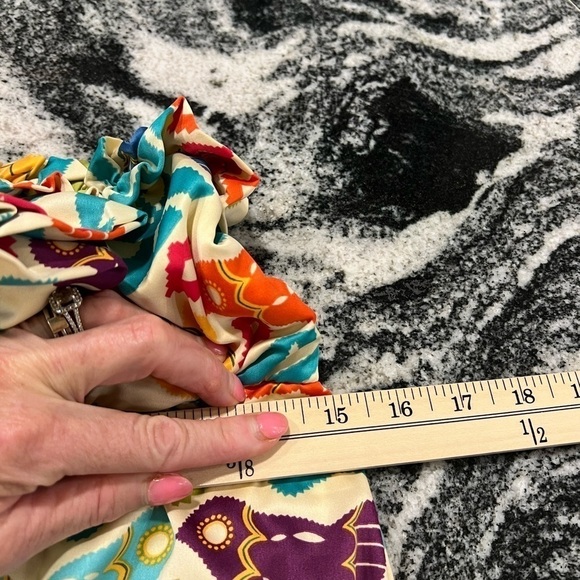 JUDITH MARCH sleeveless mini silk colorful folk print dress with jabot - Picture 6 of 13